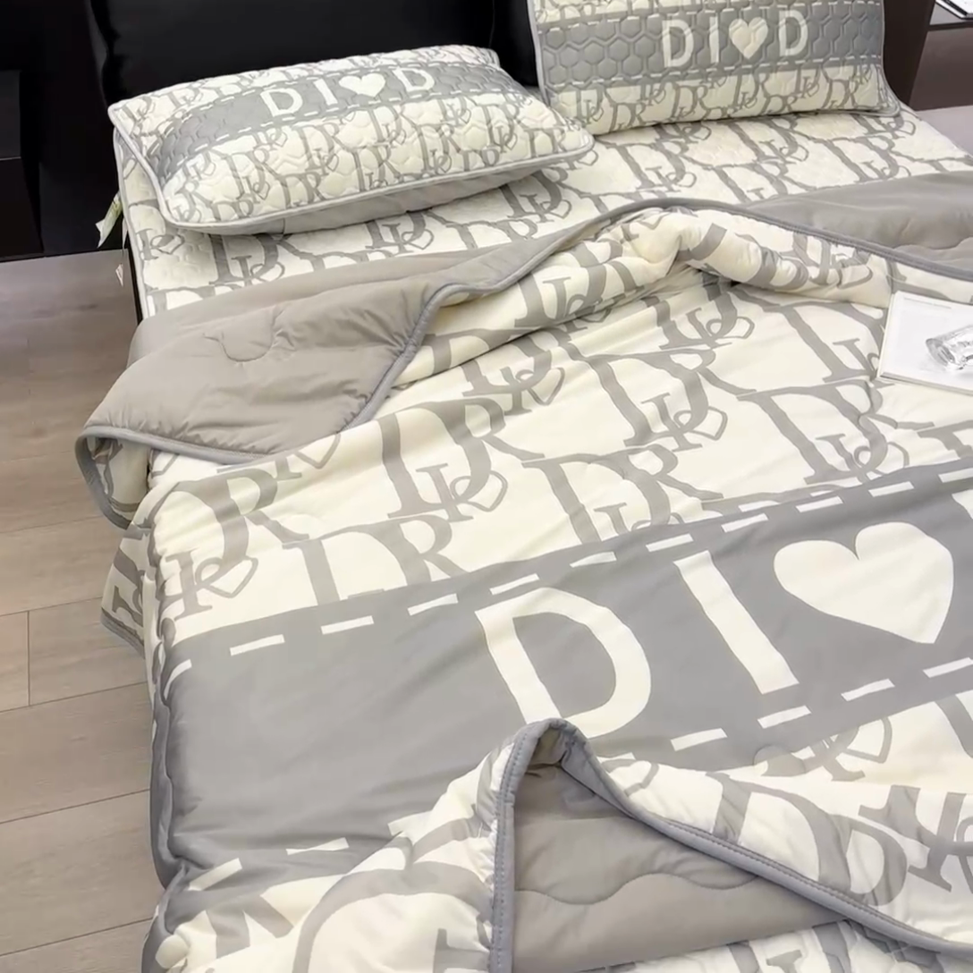 91家纺网 家纺一手货源 找家纺 摩卡（乐趣） 2025新款春夏新款夏凉被 冰激凌大豆夏被 真我