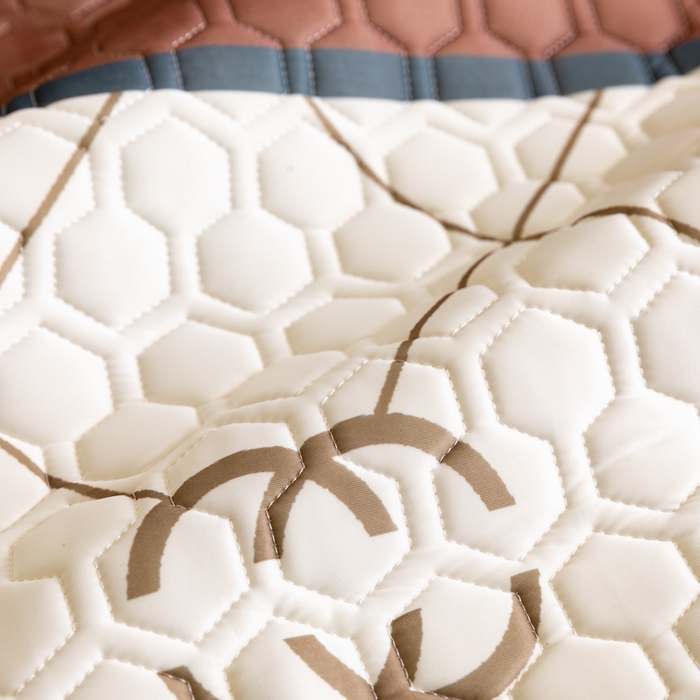 91家纺网 家纺一手货源 找家纺 摩卡（乐趣） 2025新款春夏新款夏凉被 冰激凌大豆夏被 风范