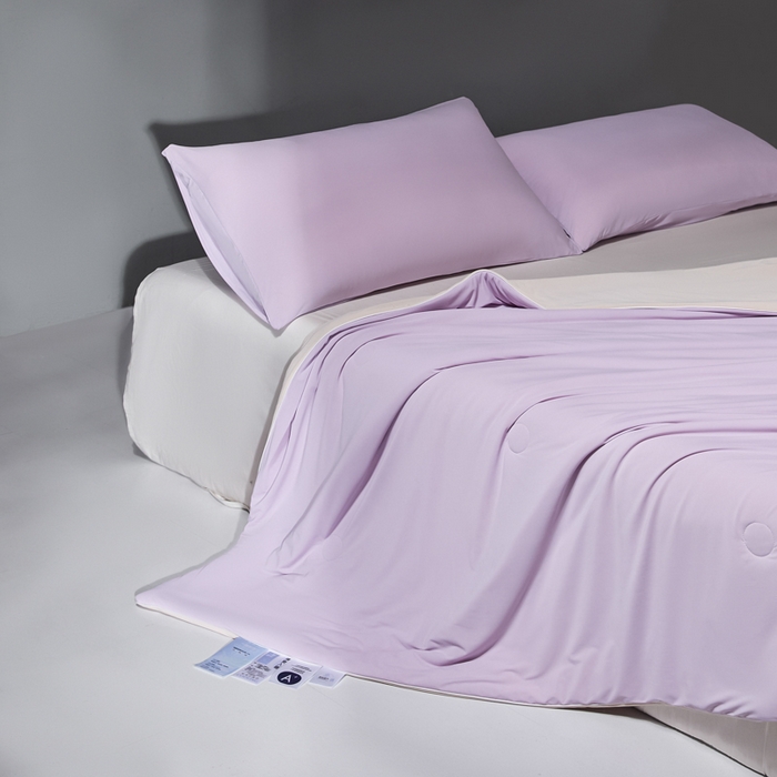 91家纺网 家纺一手货源 找家纺 梦恬佳 2025新款高克重140g凉感丝冰丝仿锦氨夏凉被被子被芯 旷野-星空紫