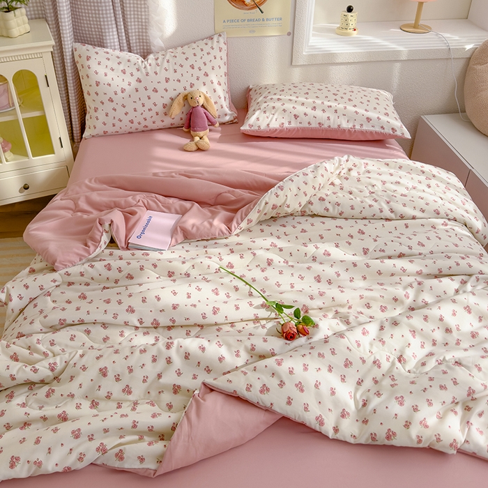 91家纺网 家纺一手货源 找家纺 弗苓家纺 2025 A类有氧针织双层纱夏被四件套直播爆款 复古玫瑰