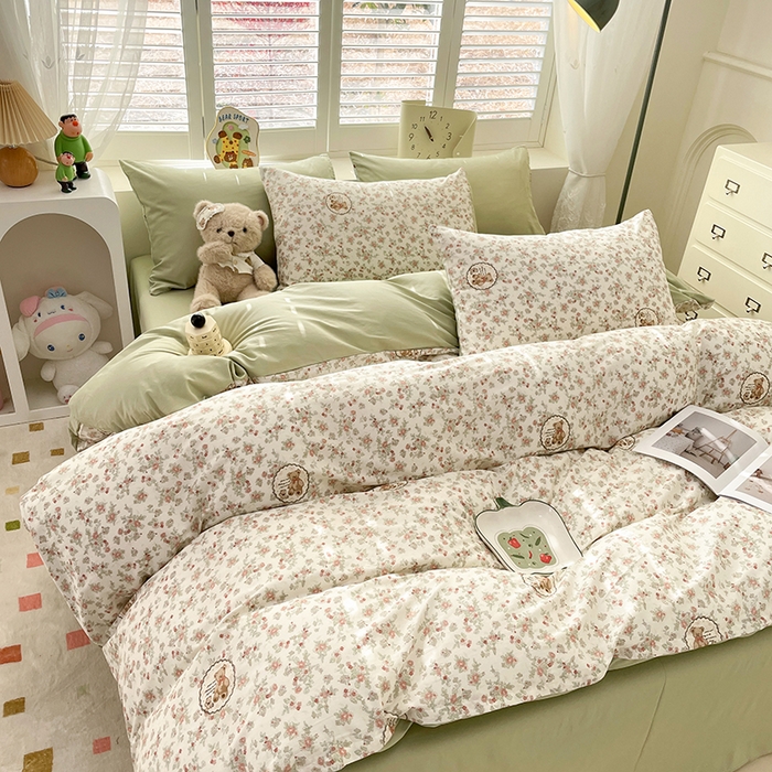 91家纺网 家纺一手货源 找家纺 宜家坊 2025全棉13070单被套印花小清新卡通碎花纯棉单品被套枕套（有预缩售后无忧 免费提供买家秀） 碎花小熊