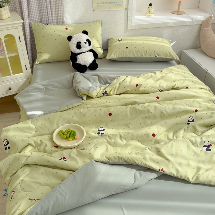 91家纺网 家纺一手货源 找家纺 弗苓家纺 2025 A类有氧针织双层纱夏被四件套直播爆款 熊猫胖胖-绿