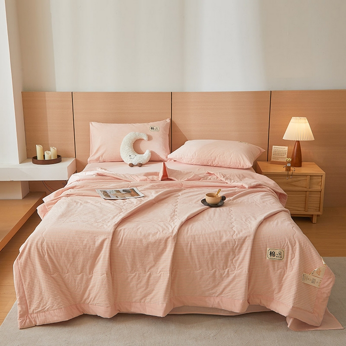 91家纺网 家纺一手货源 找家纺 招财星家纺 2025新款新疆棉花被夏被100%里外全棉棉花夏被无印风全棉色织水洗棉夏凉被空调被春秋被单人可机洗 简月