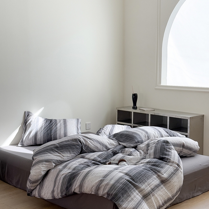 91家纺网 家纺一手货源 找家纺 窝米 2025新品简约时尚双层纱系列四件套 圣奇尼