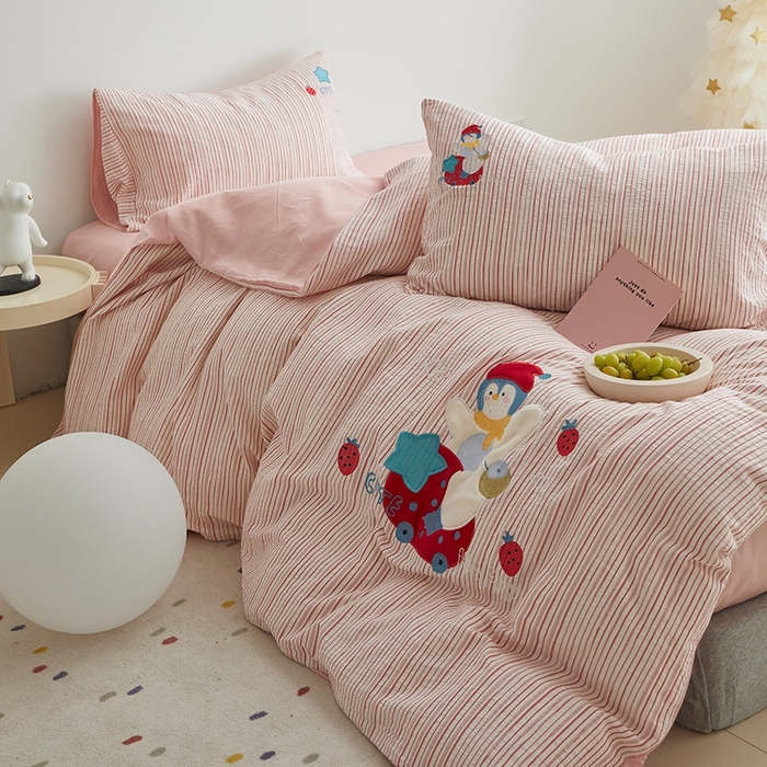 91家纺网 家纺一手货源 找家纺 怡家居 2025新款色织大提花贴布绣四件套 小红帽