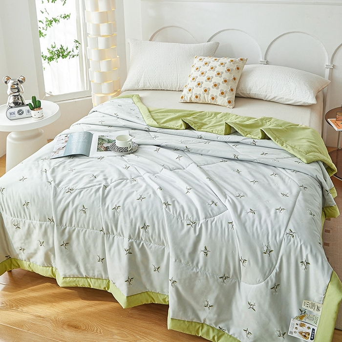 91家纺网 家纺一手货源 找家纺 欧朵家纺 2025新款A类奶小棉立体印花夏被 幸运花