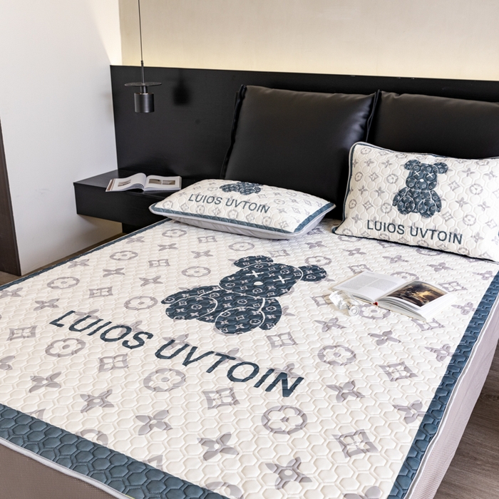 91家纺网 家纺一手货源 找家纺 摩卡（乐趣） 2025新品乳胶凉席 熊仔白