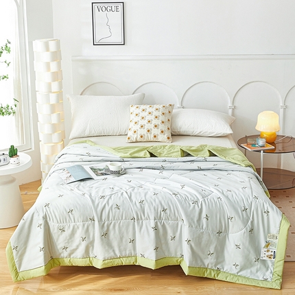 91家纺网 家纺一手货源 找家纺 欧朵家纺 2025新款A类奶小棉立体印花夏被 幸运花