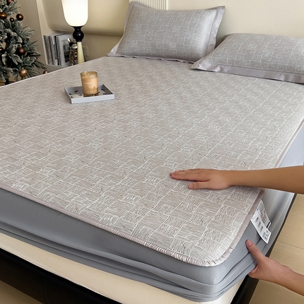 91家纺网 家纺一手货源 找家纺 （总）卡初家居（原微来）2025新款超柔凉感冰丝凉席