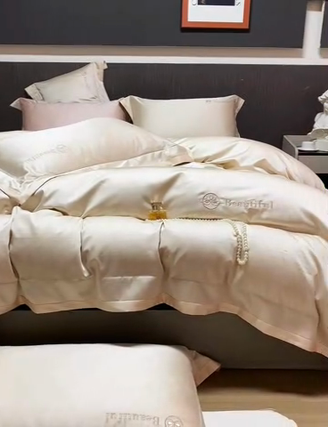 91家纺网 家纺一手货源 找家纺 U品汇 2025新款60支双股120s天丝棉提花莱赛尔纤维刺绣花四件套纯棉全棉凉感丝滑（罗宾） 罗宾-香槟色