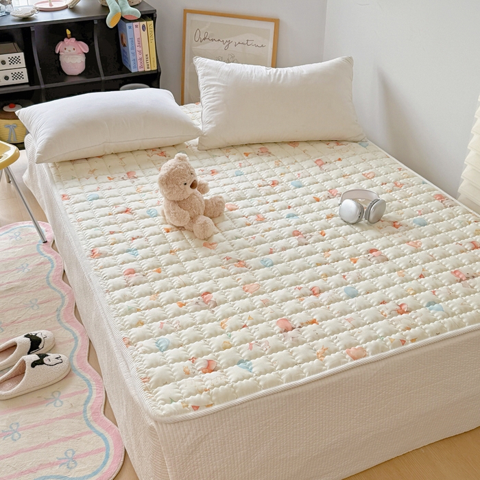 91家纺网 家纺一手货源 找家纺 澳萝拉 2025新款纯棉双层纱印花软床垫床褥 派对小象