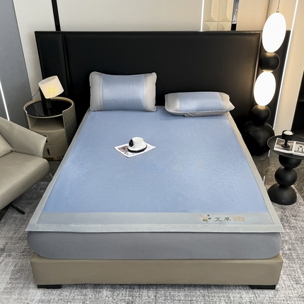 航途席业 2025新款刺绣可水洗碳光冰丝席宽包边无纺布冰丝席艾香系列 艾草刺绣藤席千鸟格床席款蓝色