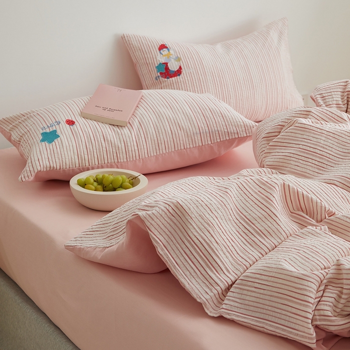 91家纺网 家纺一手货源 找家纺 怡家居 2025新款色织大提花贴布绣四件套 小红帽