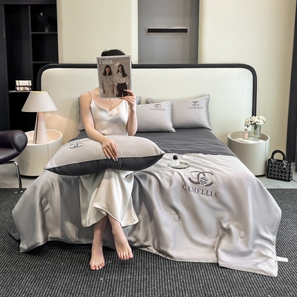 91家纺网 家纺一手货源 找家纺 （总）利欧 2025新款茶花水洗天丝夏被四件套