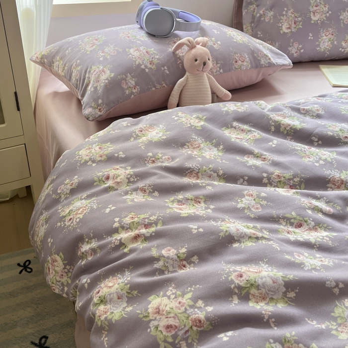 91家纺网 家纺一手货源 找家纺 悦织湾家纺 2025新款A类针织双层纱四件套轻奢时尚床上用品三四件套直播电商热销款 紫萱