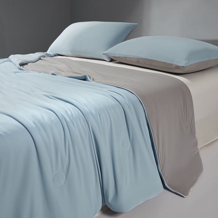 91家纺网 家纺一手货源 找家纺 梦恬佳 2025新款高克重140g凉感丝冰丝仿锦氨夏凉被被子被芯 旷野-蓝拼灰