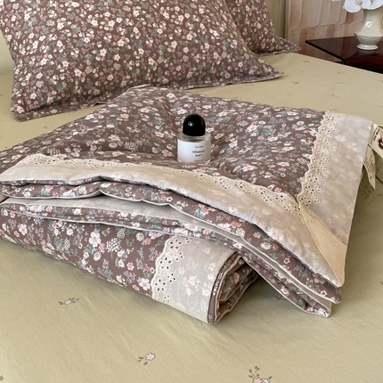 91家纺网 家纺一手货源 找家纺 帕拉美拉 2025新款全棉法式风玉米夏被春秋被玉米被三件套四件套 银杉之梦（咖）