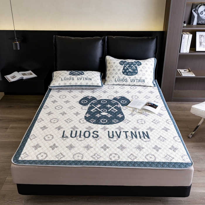 91家纺网 家纺一手货源 找家纺 摩卡（乐趣） 2025新品乳胶凉席 熊头白