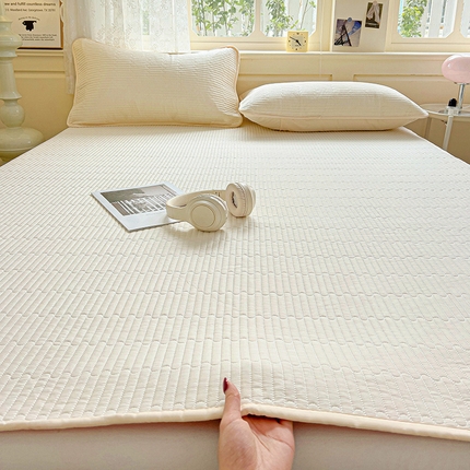 91家纺网 家纺一手货源 找家纺 漫时光 2025新款亲肤舒适纯色素色垫子空调软席 露草