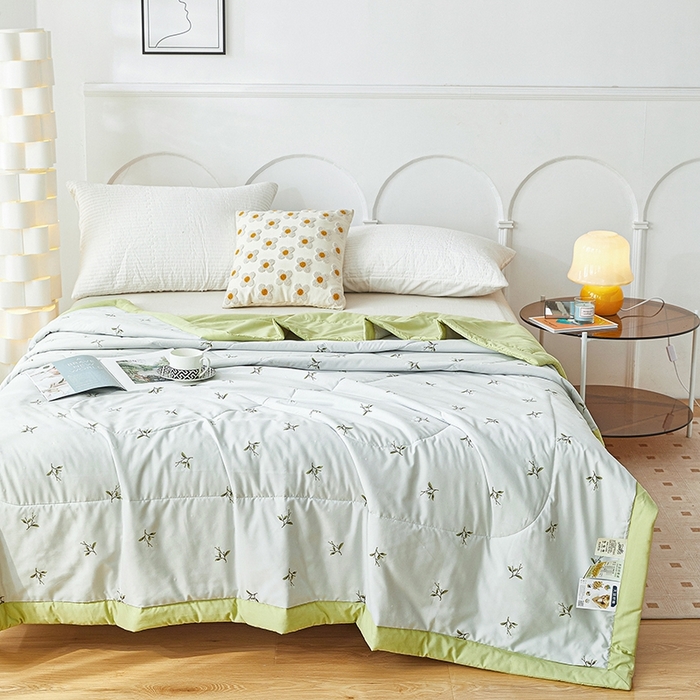 91家纺网 家纺一手货源 找家纺 欧朵家纺 2025新款A类奶小棉立体印花夏被 幸运花