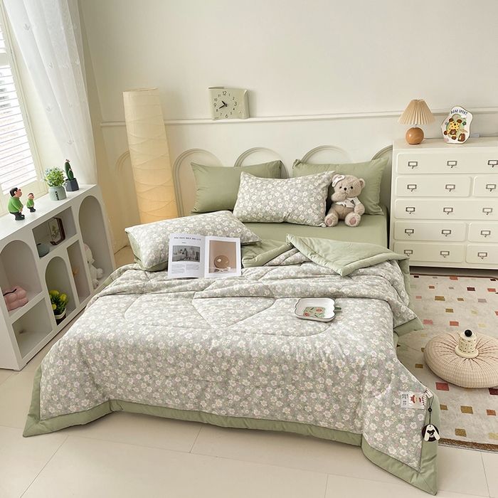 91家纺网 家纺一手货源 找家纺 丫丫2025全棉夏被碎花卡通小清新简约纯棉夏凉被夏被四件套三件套风格三 木棉花