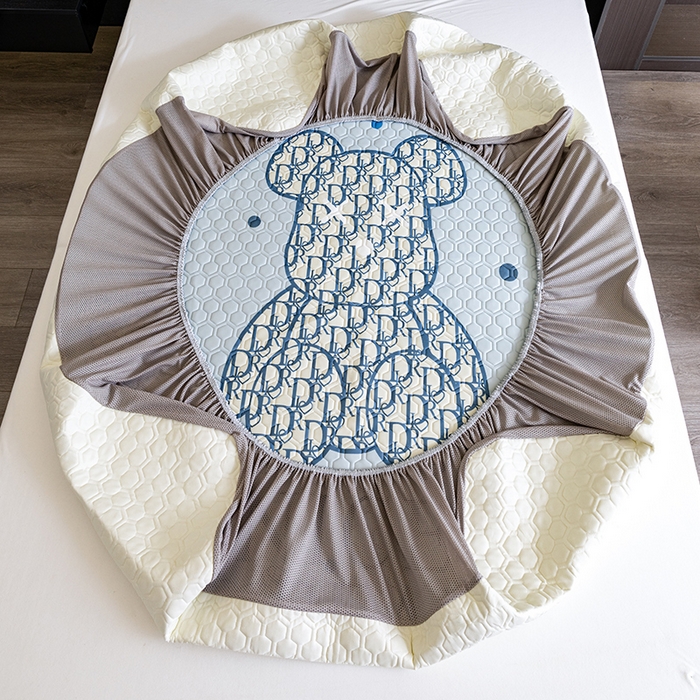 91家纺网 家纺一手货源 找家纺 摩卡（乐趣） 2025新款春夏新款夏凉被 冰激凌大豆夏被 萌迪