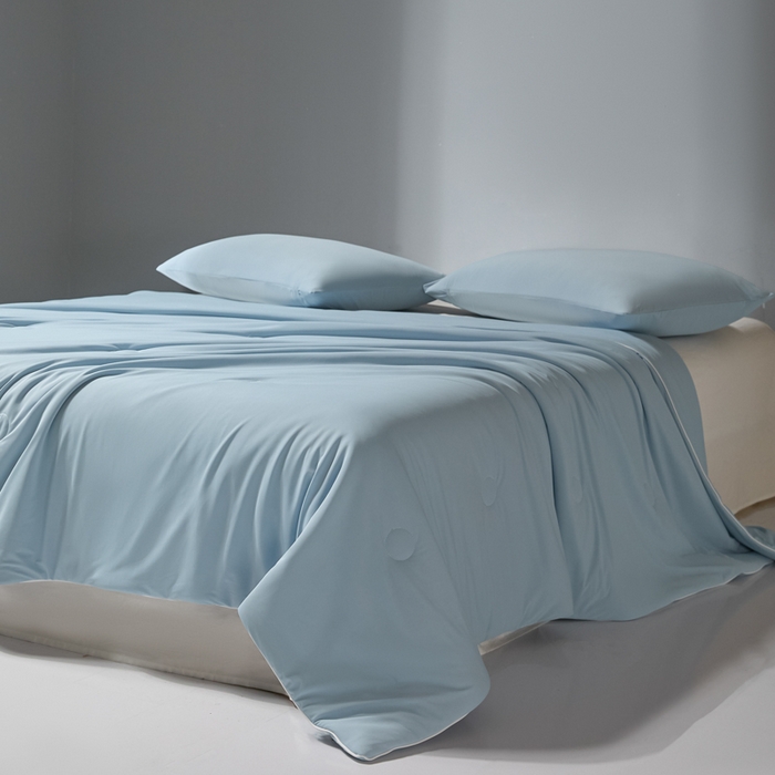 91家纺网 家纺一手货源 找家纺 梦恬佳 2025新款高克重140g凉感丝冰丝仿锦氨夏凉被被子被芯 旷野-星空蓝