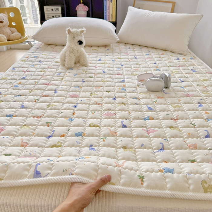 91家纺网 家纺一手货源 找家纺 澳萝拉 2025新款纯棉双层纱印花软床垫床褥 恐龙奇趣