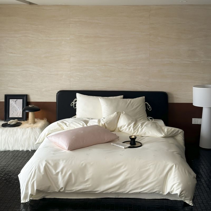 91家纺网 家纺一手货源 找家纺 （总）鹿班家居 2025春夏款100S长绒棉精美提花系列-奶油樱桃-场景二 【标准会员-20元】