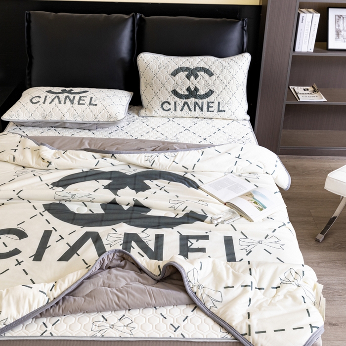 91家纺网 家纺一手货源 找家纺 摩卡（乐趣） 2025新款春夏新款夏凉被 冰激凌大豆夏被 可可小姐