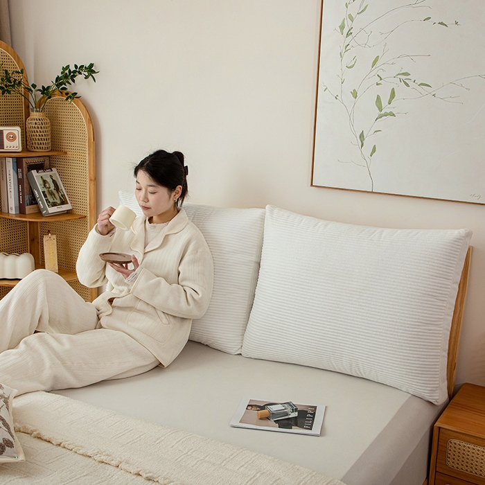 91家纺网 家纺一手货源 找家纺 （总）沐沐家纺 2026新款灯芯绒立体面包枕