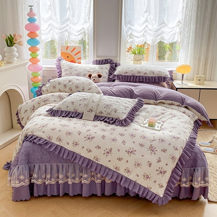 提花大世界 2025直播热款A类针织棉双层纱夹棉床盖床裙花边单件三件四件套 幽香私语