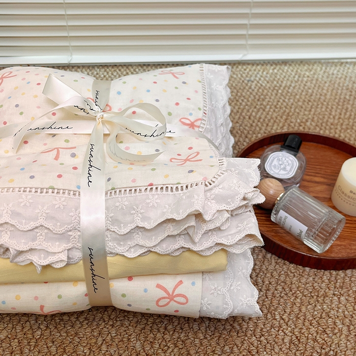 91家纺网 家纺一手货源 找家纺 荣轩家居 2025新款全棉双层纱镂空花边工艺款四件套 海派甜心