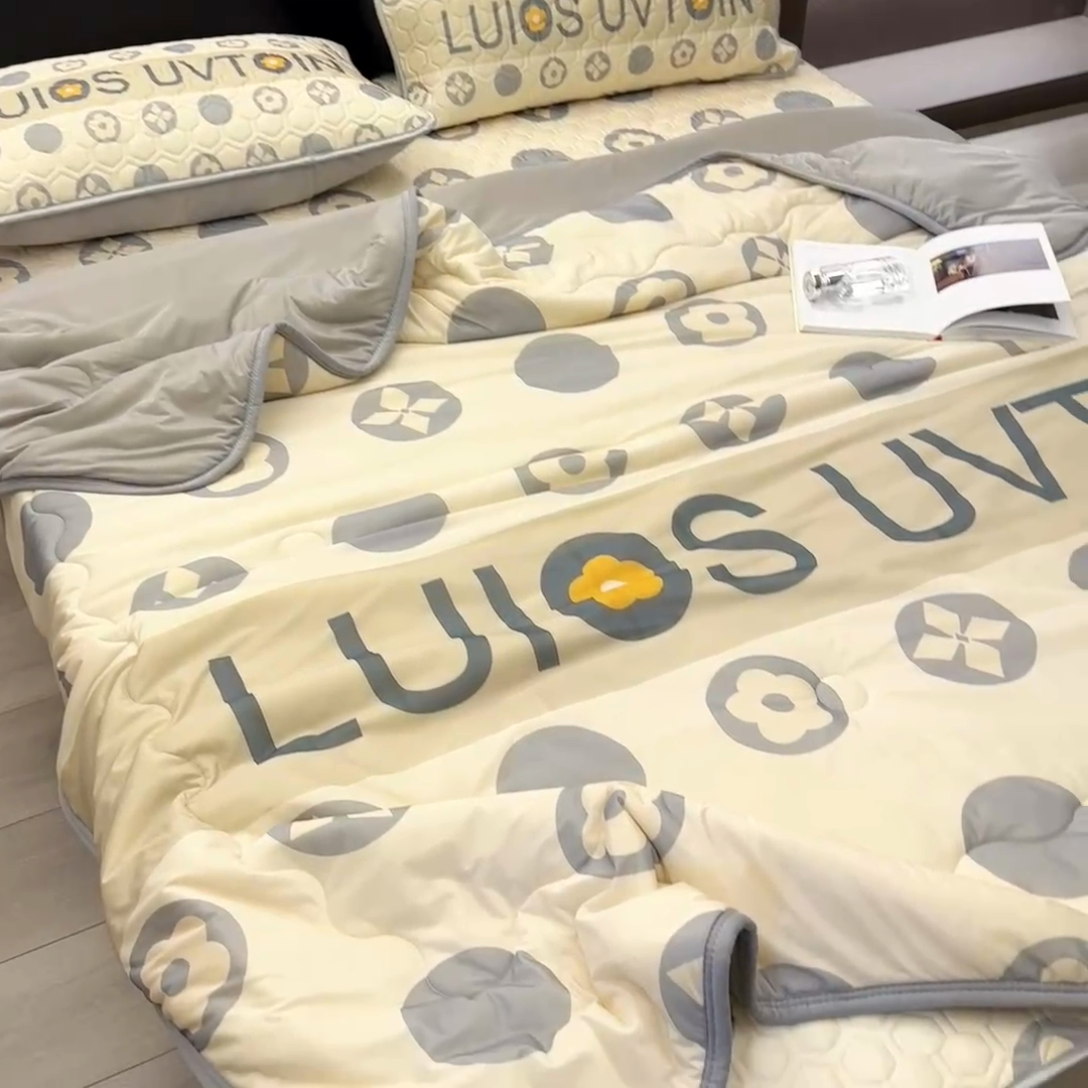 91家纺网 家纺一手货源 找家纺 摩卡（乐趣） 2025新款春夏新款夏凉被 冰激凌大豆夏被 摩登