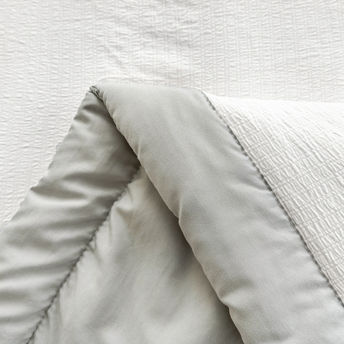 91家纺网 家纺一手货源 找家纺 芙绣家纺 2025新款蝴蝶结绣花香云纱夏被夏凉被空调被 蝴蝶结一神秘灰