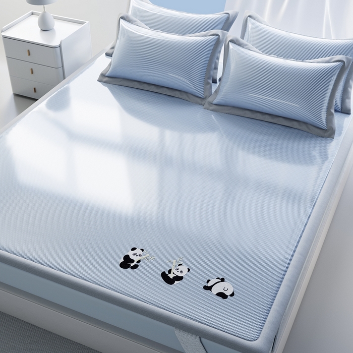 91家纺网 家纺一手货源 找家纺 卡初家居（原微来）2025新款凉感冰丝藤席-白熊日记 天空蓝-凉席