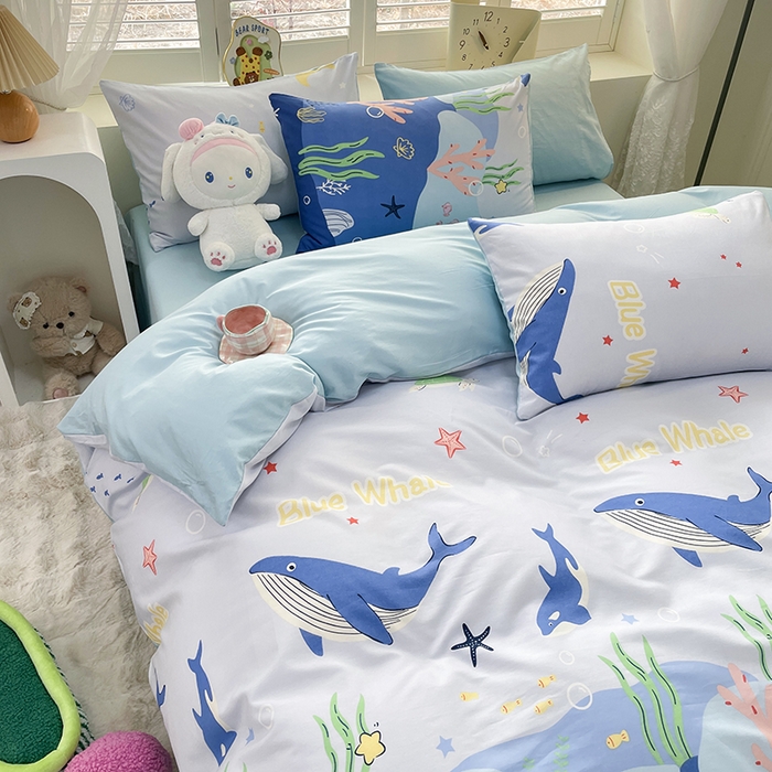 91家纺网 家纺一手货源 找家纺 宜家坊 2025热款全棉四件套学生床三件套单品床单床笠单被套印花小清新卡通碎花纯棉三四件套 鲸鱼