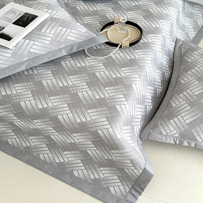 91家纺网 家纺一手货源 找家纺 网客家纺 2025新款高分子PE（聚乙烯）提花凉感软席 几何梦镜