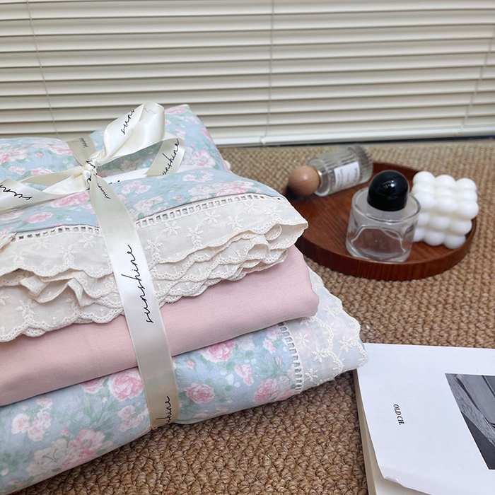 91家纺网 家纺一手货源 找家纺 荣轩家居 2025新款全棉双层纱镂空花边工艺款四件套 盛夏物语