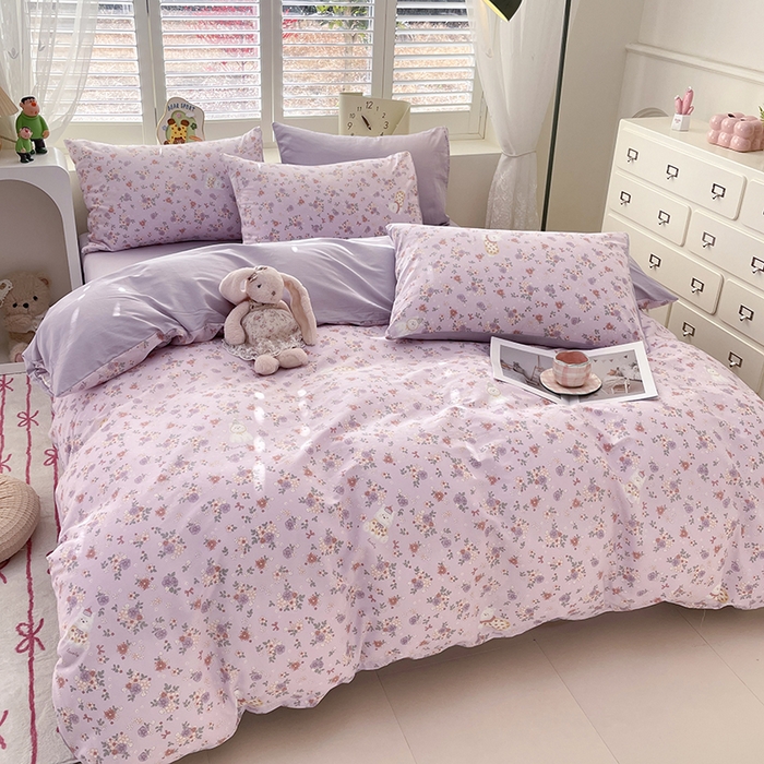 91家纺网 家纺一手货源 找家纺 宜家坊 2025热款全棉四件套学生床三件套单品床单床笠单被套印花小清新卡通碎花纯棉三四件套 紫荆花猫