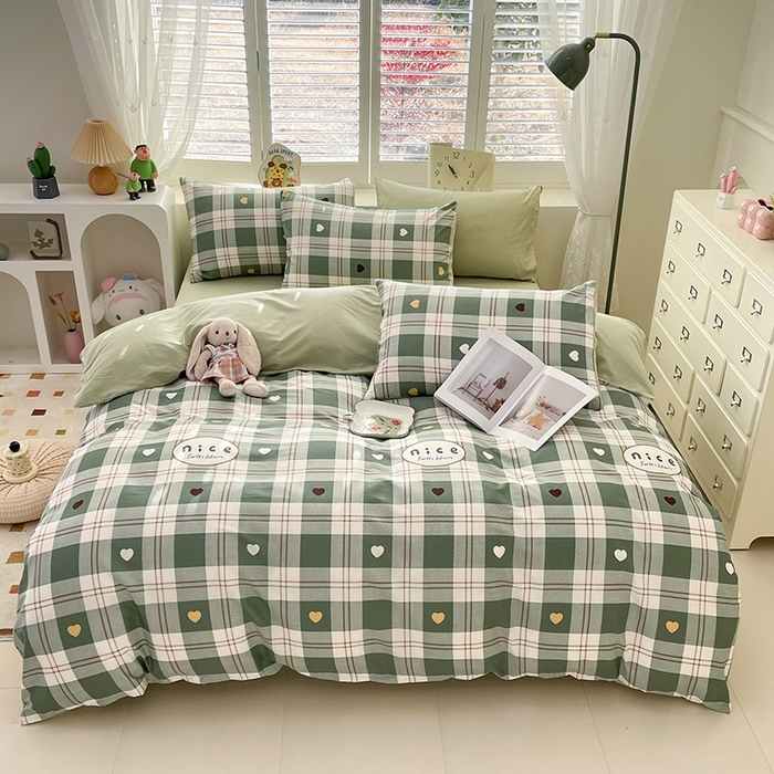 91家纺网 家纺一手货源 找家纺 宜家坊 2025热款全棉四件套学生床三件套单品床单床笠单被套印花小清新卡通碎花纯棉三四件套 爱心格绿