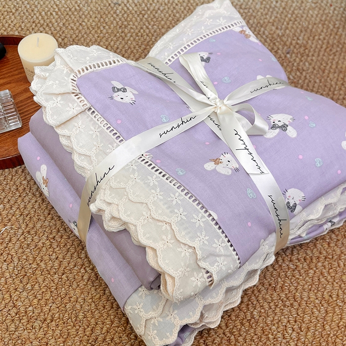 91家纺网 家纺一手货源 找家纺 荣轩家居 2025新款全棉双层纱镂空花边工艺款四件套 可可妮