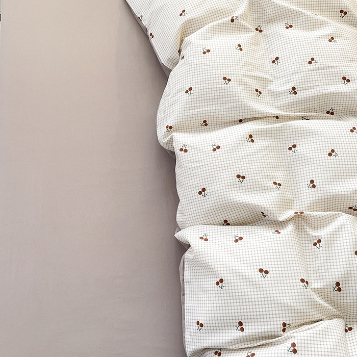 91家纺网 家纺一手货源 找家纺 宜家坊 2025新款全棉13070单床单床笠纯棉单品枕套床笠床单（有预缩尺寸 售后无忧 免费提供买家秀） 樱桃格子红