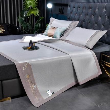 91家纺网 家纺一手货源 找家纺 （总）2025新款小千鸟格-枫叶款抗菌席（鲜亮风格）凉席藤席冰藤席竹席冰丝席空调席草席乳胶席凉感豆豆席