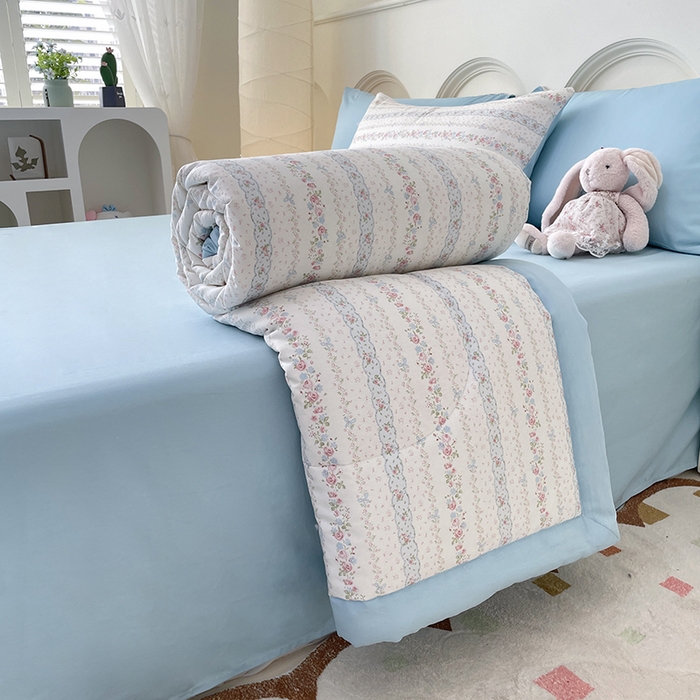 91家纺网 家纺一手货源 找家纺 丫丫2025新款里外全棉棉花夏被风格2 水苏花条纹