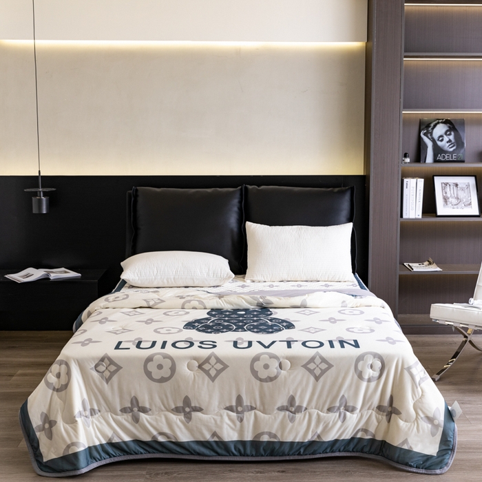 91家纺网 家纺一手货源 找家纺 摩卡（乐趣） 2025新款春夏新款夏凉被 冰激凌大豆夏被 熊仔白