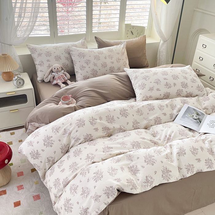 91家纺网 家纺一手货源 找家纺 宜家坊 2025热款全棉四件套学生床三件套单品床单床笠单被套印花小清新卡通碎花纯棉三四件套 合金欢