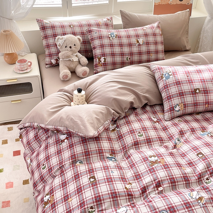 91家纺网 家纺一手货源 找家纺 宜家坊 2025热款全棉四件套学生床三件套单品床单床笠单被套印花小清新卡通碎花纯棉三四件套 格子凯特