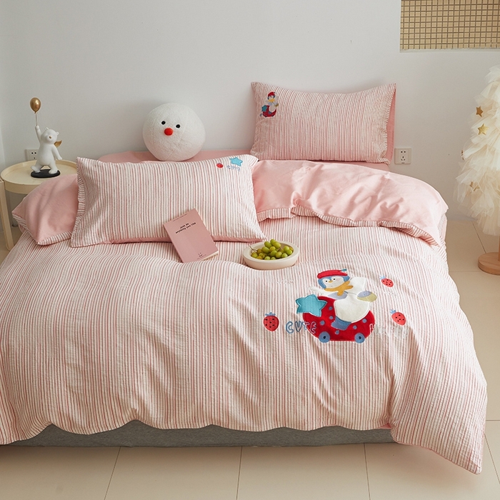 91家纺网 家纺一手货源 找家纺 怡家居 2025新款色织大提花贴布绣四件套 小红帽