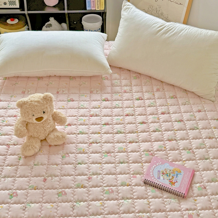 91家纺网 家纺一手货源 找家纺 澳萝拉 2025新款纯棉双层纱印花软床垫床褥 你好小兔